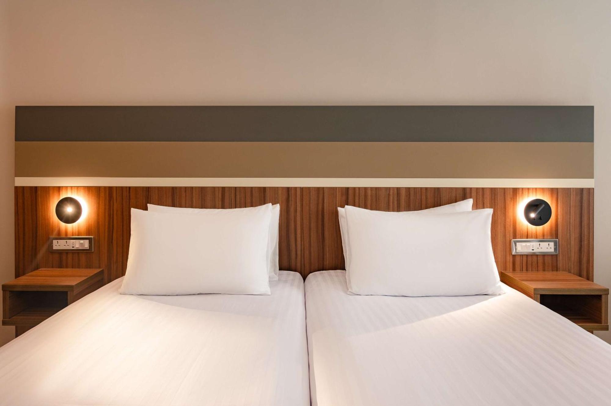 Superior Twin Room Sofa Bed Sea View