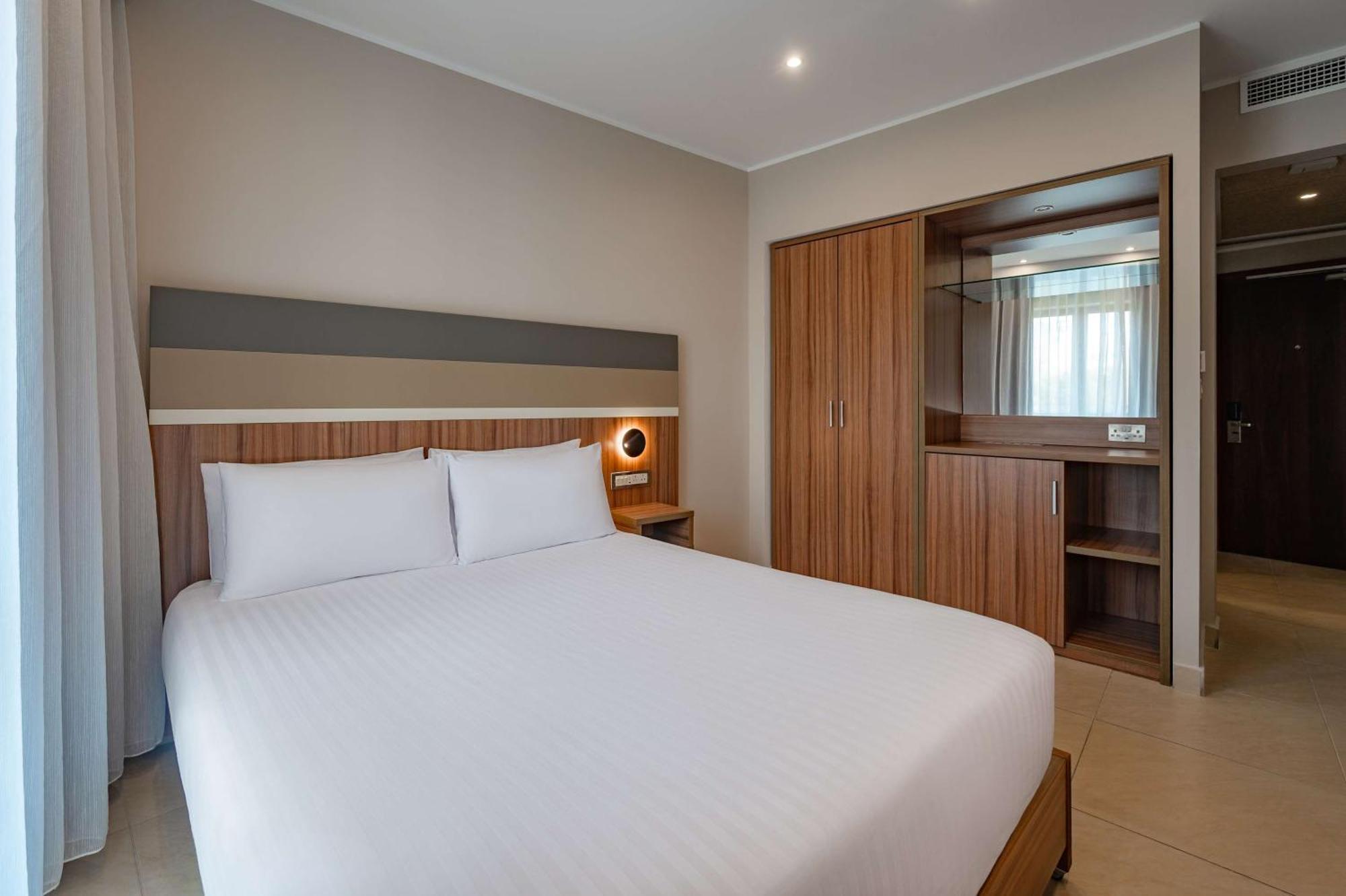 Queen Room Sea View