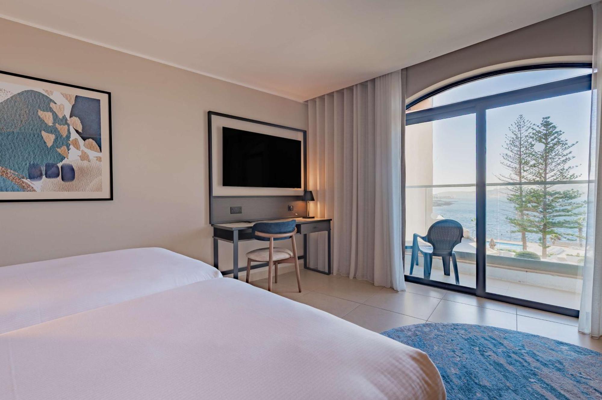 Superior Twin Room Sofa Bed Sea View