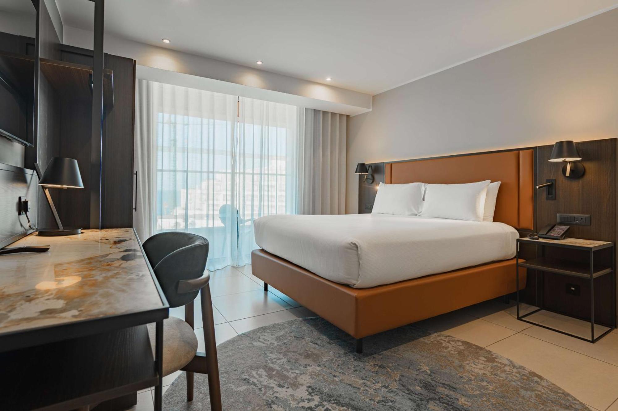 Queen Room Sea View