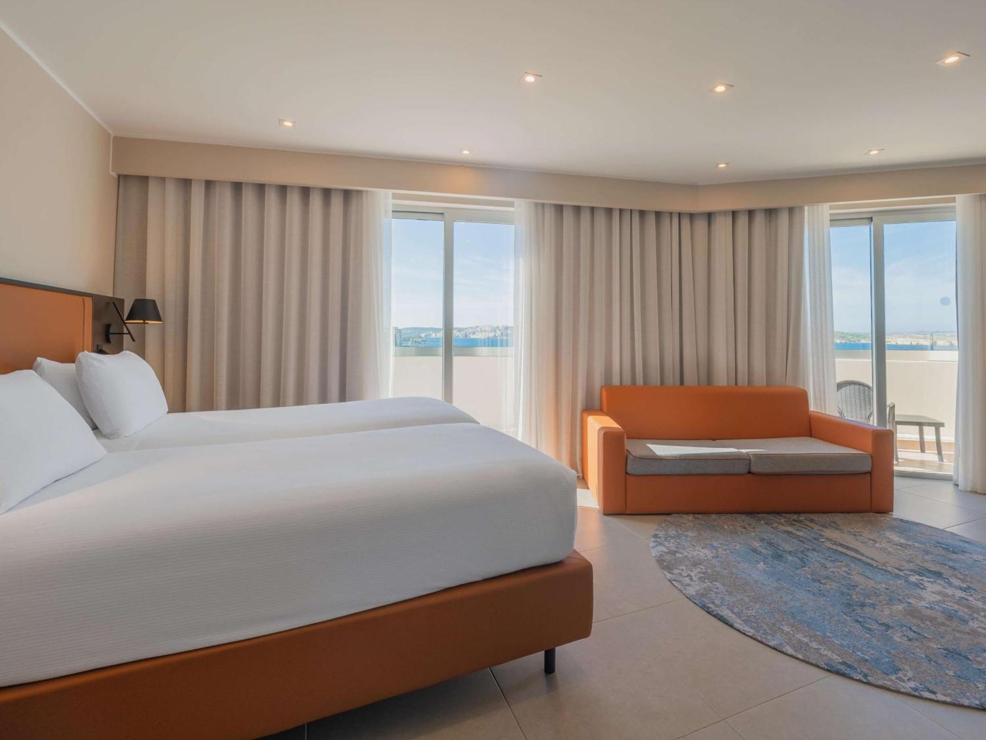 Superior Twin Room Sofa Bed Sea View
